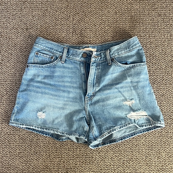 Levi's Pants - Levi’s 80s mom short